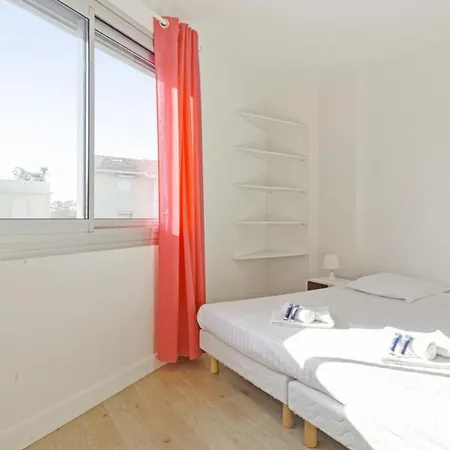 Quiet Flat With Terrace And Amazing View On The Ocean In Welkeys