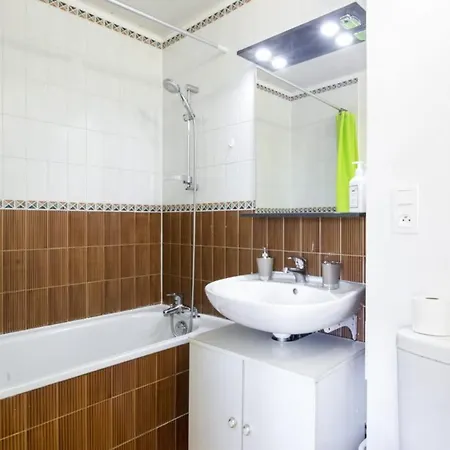 Quiet Flat With Terrace And Amazing View On The Ocean In Welkeys *
